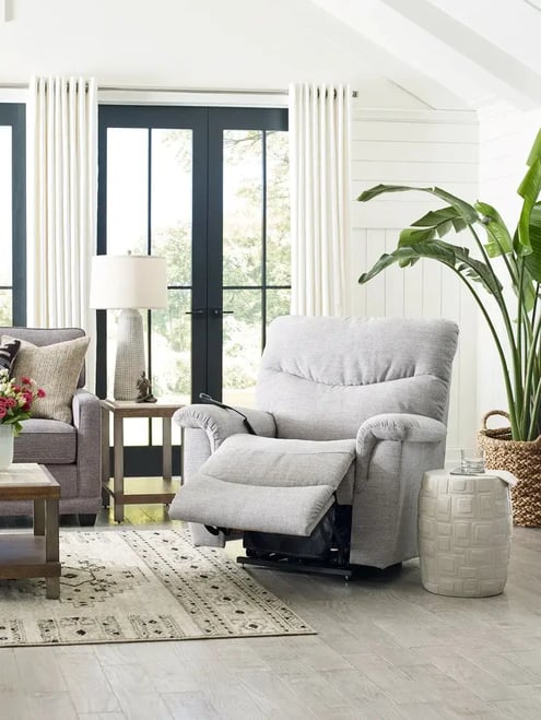 James Lift chair