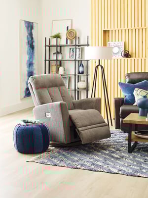 Review of La Z Boy s New Swivel Recliners with Power
