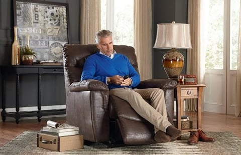 Les fauteuils inclinables avec élévateur sont-ils déductibles d'impôt au Canada ? - La-Z-Boy Ottawa-Gatineau / Kingston