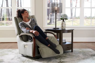Small recliners for apartments best sale