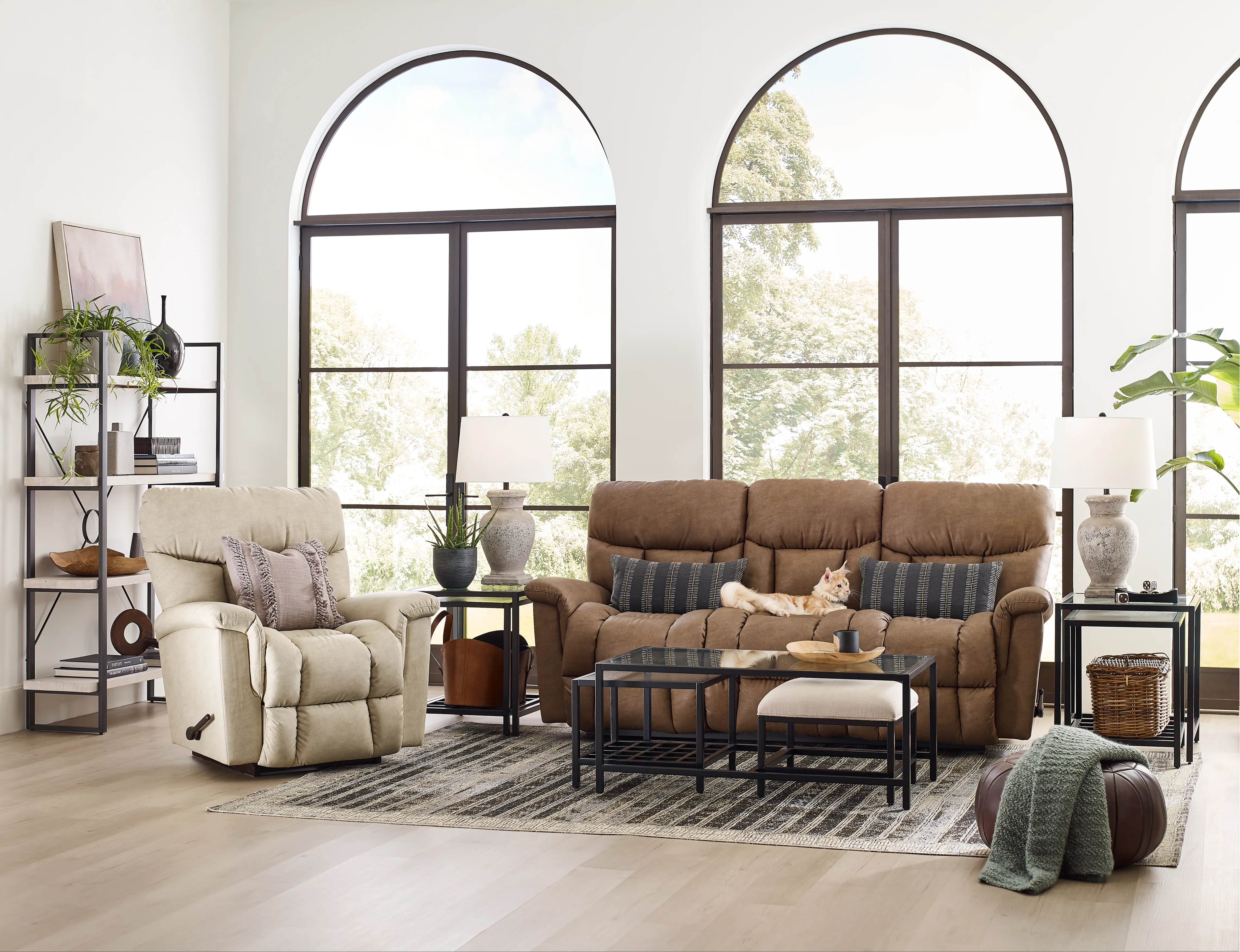 The Pros and Cons of a 3-Piece Living Room Set