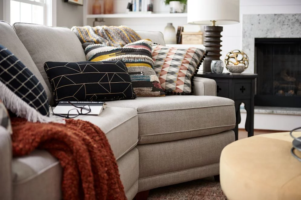 La-Z-Boy_Kennedy_Sofa_2021_Trend_Colours