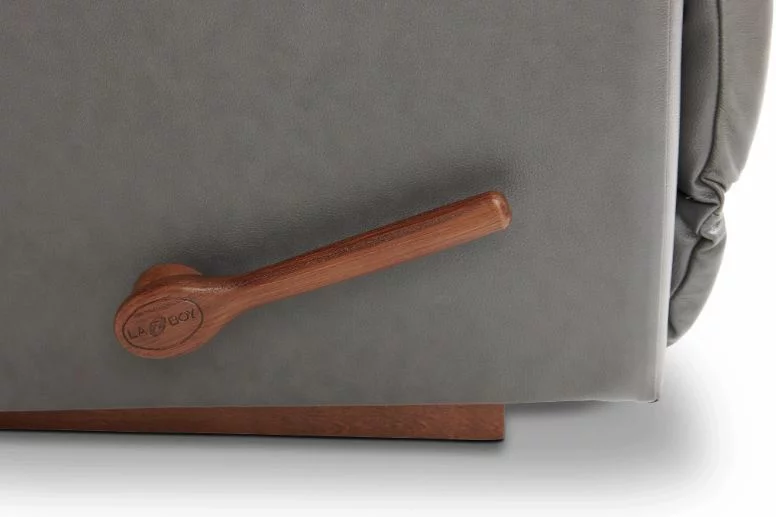 Handle Review of the La-Z-Boy Joshua Recliner