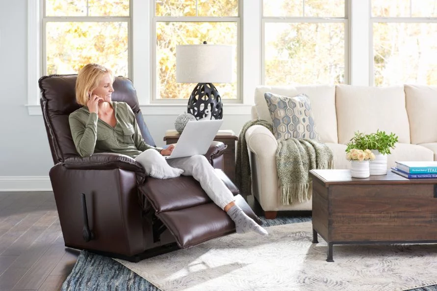 WO16b_JAY_010_706_LB148178_018 (1) What Is the Best Fabric for Your Sofa? (Leather vs. Fabric)