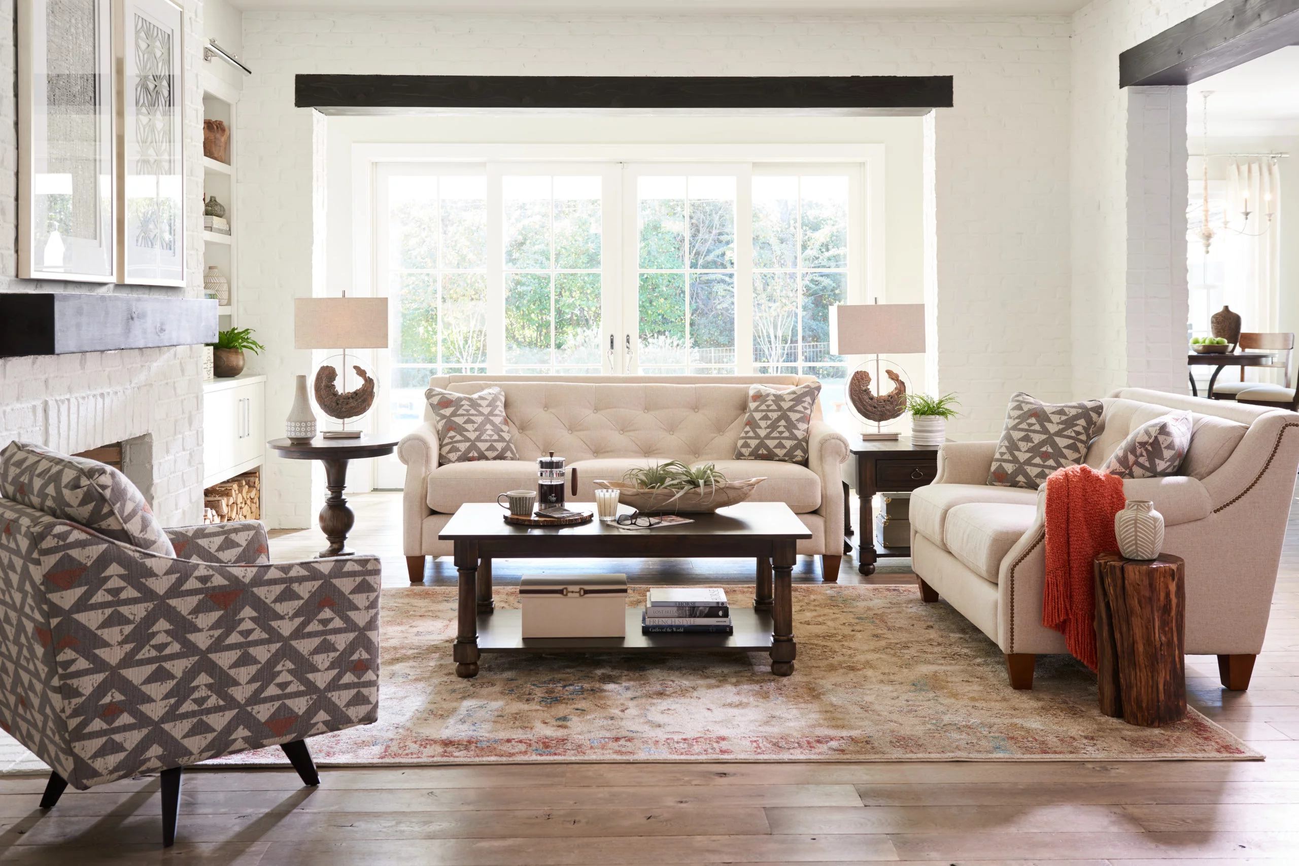 La-Z-Boy Aberdeen sofa in living showcasing a mix of 2020 design trends
