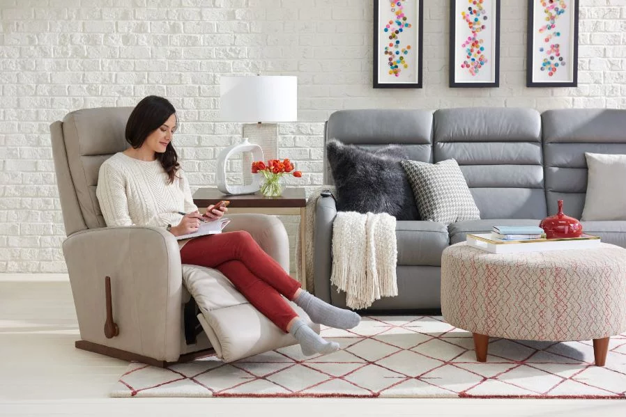WO4b_Forum_010_744_LB147763_010 Recliners for Tall People