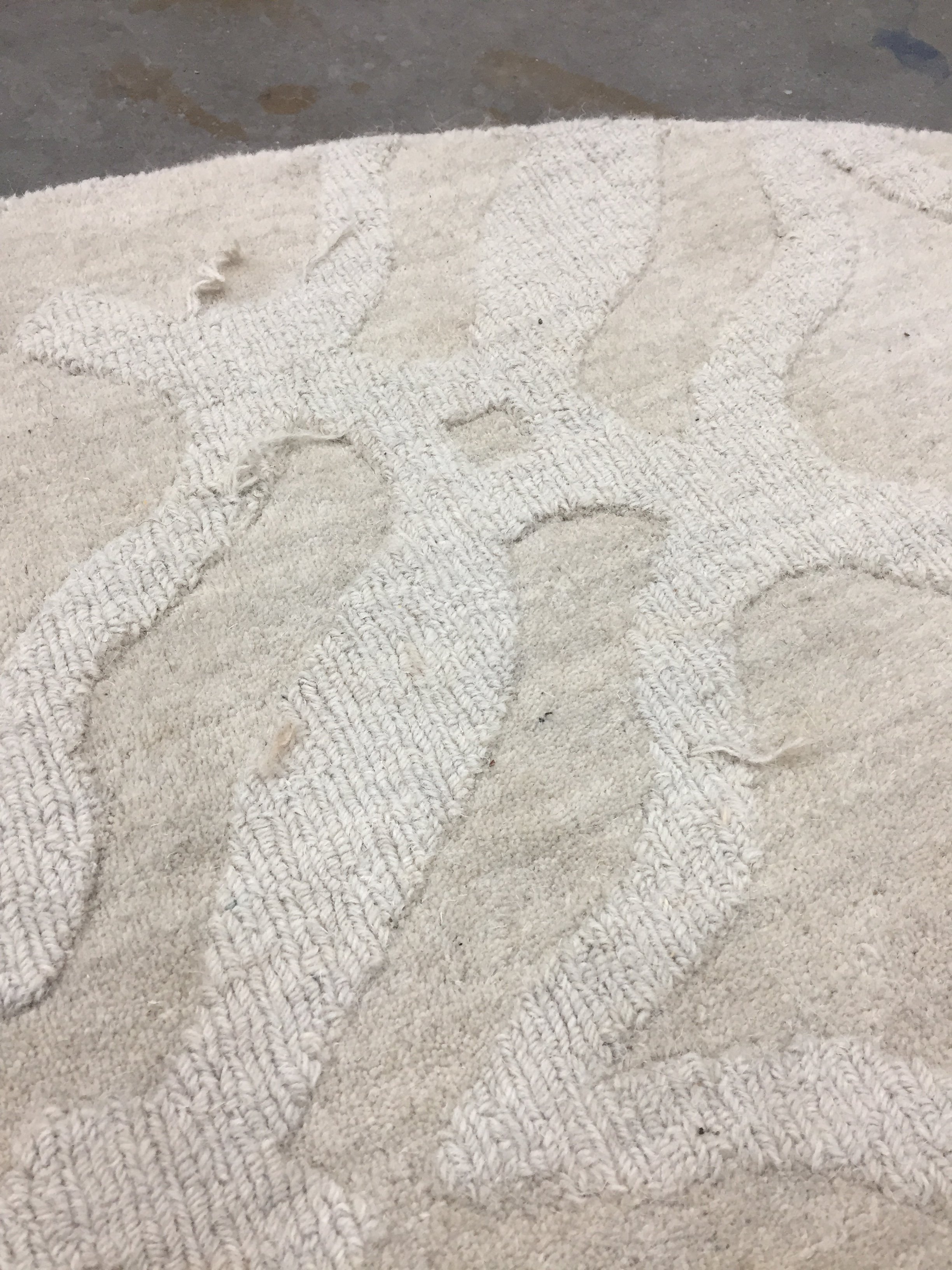 AREA RUG