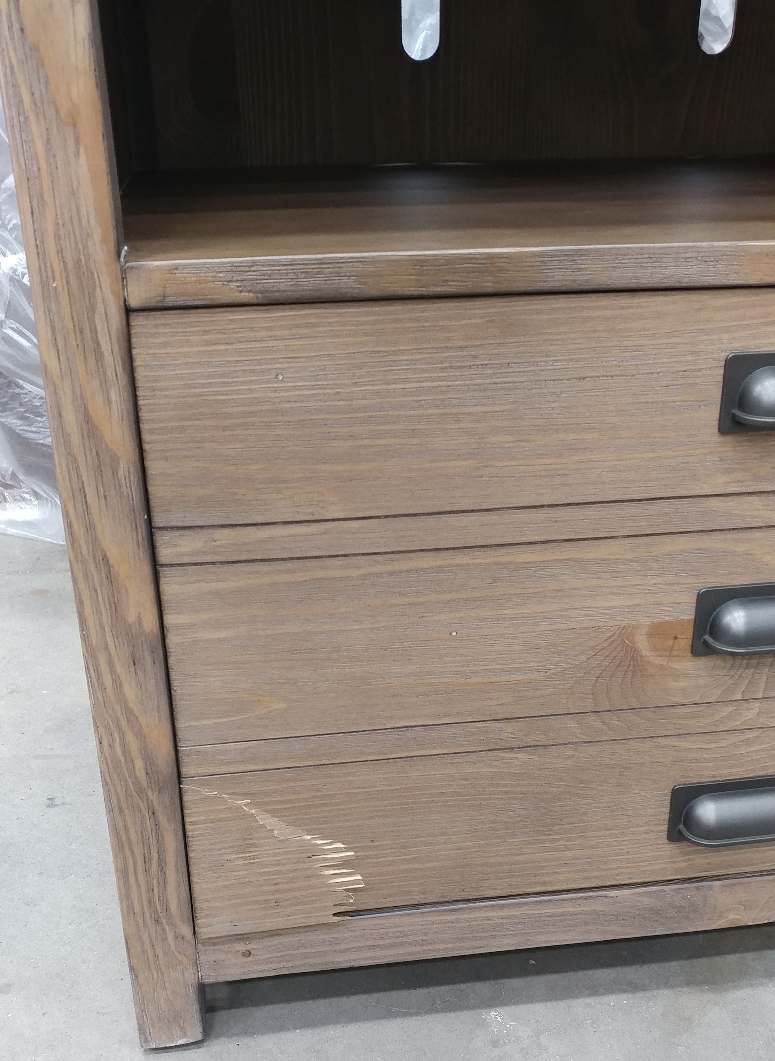 HAMMARY CREDENZA