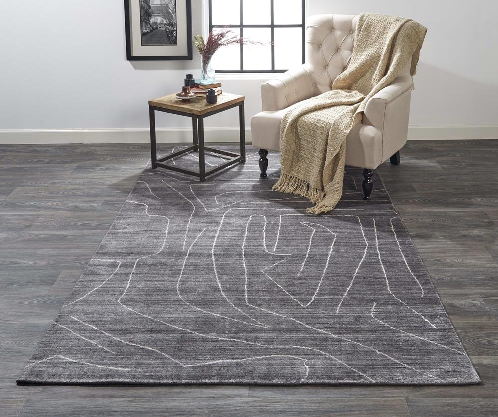AREA RUG